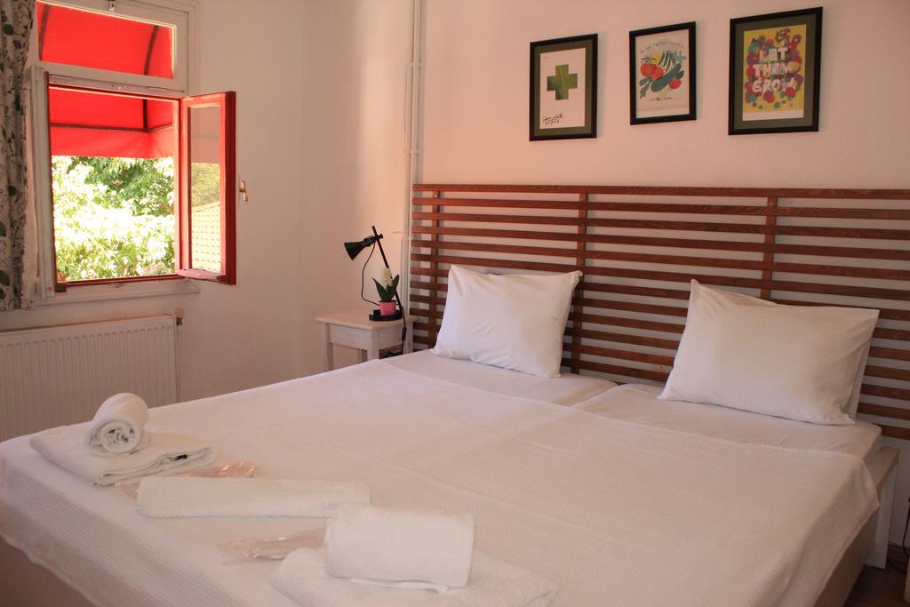 Efharisto Hotel Bozcaada Eksteriør bilde
